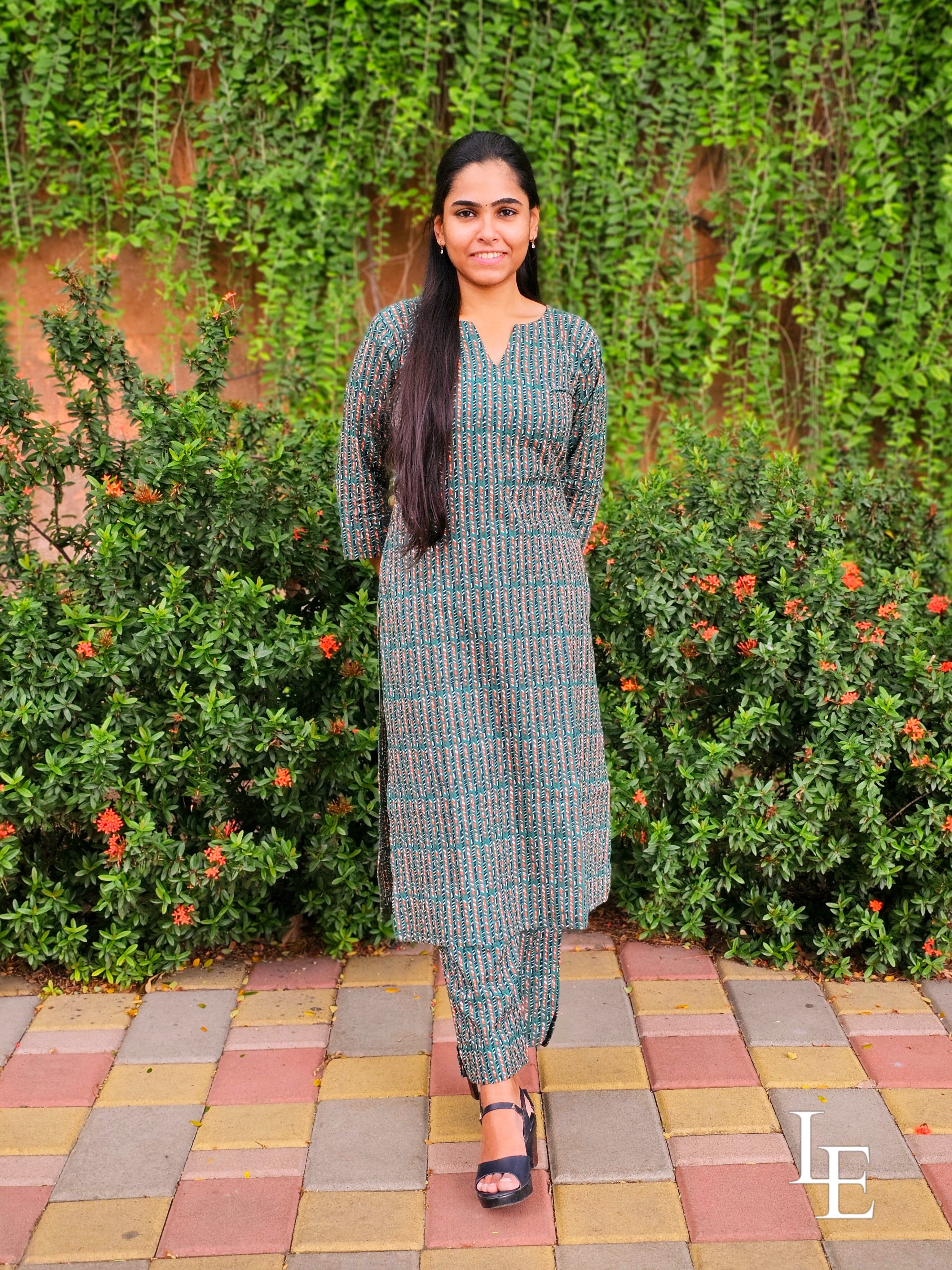 Ziva - Bottle Green Cotton Kurta Set